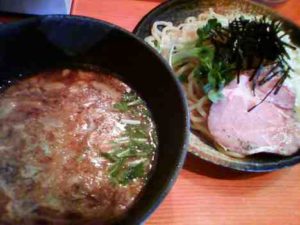 麺処 ほん田の濃厚豚骨魚介つけ麺の口コミ 東十条駅