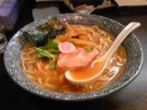 門ぱちのラーメン（中盛り）の口コミ　大宮駅東口　徒歩5分