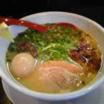【閉店】麺匠 秀虎。の秀虎らー麺(ネギ+味玉)の口コミ