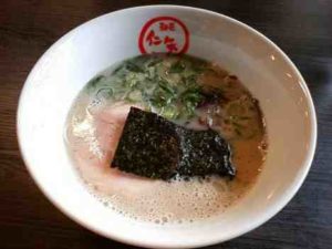 【閉店】 麺匠 仁矢の豚骨拉麺の口コミ 北春日部駅 徒歩15分