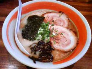 とんこつらーめん 黒豚の黒豚らーめん+ちゃーしゅーの口コミ 新田駅東口 徒歩5分