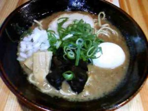 麺匠 克味の超濃厚NEO-トンコツ玉子の口コミ 曙橋駅