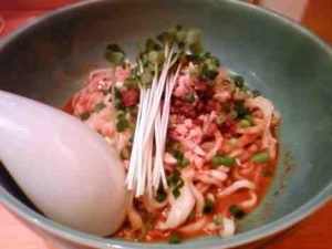 坦々麺本舗 辣椒漢の正宗坦々麺の口コミ　小川町駅、神保町駅、神田駅