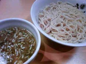 塩専門 ひるがお 東京駅店の塩つけ麺の口コミ 東京駅構内