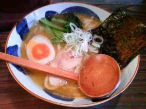ラーメン みしまの鶏塩白湯麺の口コミ