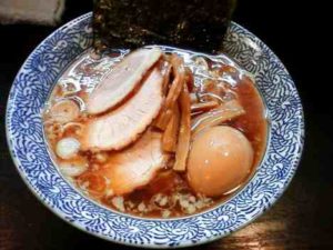 中華そば専門 多賀野の中華そば+特製トッピングAの口コミ