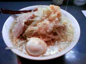 へーちゃんラーメンのへーちゃんラーメン+味タマゴの口コミ　新越谷駅北口 徒歩2分