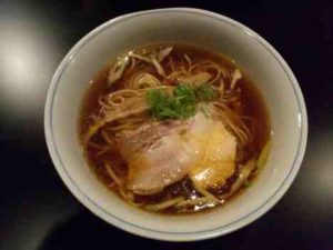 ラーメン家 69‘N’ROLL ONEの2号ラーメンの口コミ JR横浜線、小田急小田原線「町田駅」から徒歩3分ほど