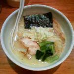 麺や 福一の鶏塩ラーメンの口コミ JR成田線「成田駅」 京成本線「京成成田駅」から徒歩2分ほど