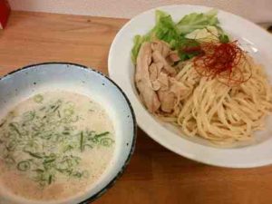 うぜんの鶏塩ポタージュつけ麺+リゾットセットの口コミ 東京メトロ丸の内線「中野新橋駅」から徒歩4分