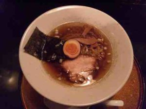 信濃神麺 烈士洵名 東京店のラーメン (太麺)の口コミ 都営三田線・大江戸線「春日駅」から徒歩1分