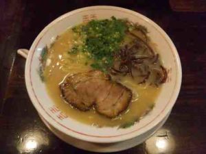 萬福本舗のとんこつラーメンの口コミ 東京メトロ丸の内線「南阿佐ヶ谷駅」から徒歩1分