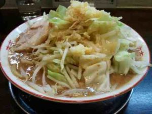 クローバー（みつば夜の部）のラーメン（野菜チョイ増し）の口コミ　東武日光線「南栗橋駅」徒歩１５分