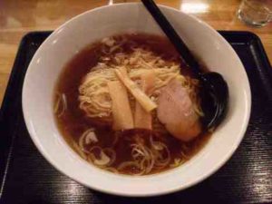 らーめん 三吉のらーめんの口コミ 東京メトロ銀座線、JR線「新橋駅」から徒歩3分