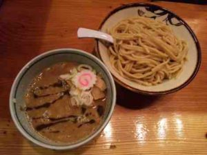 朧月の濃厚つけ麺の口コミ JR、東京メトロ日比谷線「銀座駅」