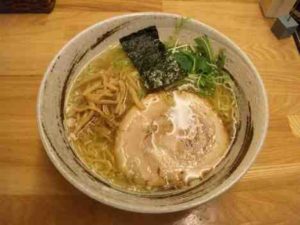 中華蕎麦 つがいの塩らーめんの口コミ 東武伊勢崎線、東京メトロ各線、JR常磐線『北千住駅』から徒歩6分