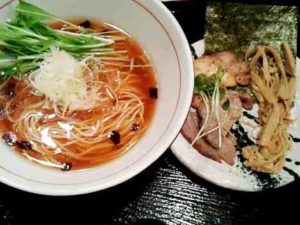 麺処 ほん田nijiの豊潤鶏だし醤油らーめんの口コミ　JR「大宮駅」西口より徒歩8分