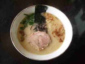 鶏そばや 竜神洞の鶏そばの口コミ 東部伊勢崎線「花崎駅」から徒歩で約15分ほど