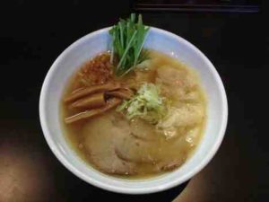 らぁ麺 金萬の塩えびわんたん麺の口コミ 日暮里・舎人ライナー「見沼代親水公園駅」より徒歩15分ほど