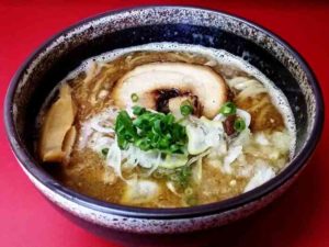 自家製麺 義匠 森田製麺所の義匠麺の口コミ　越谷駅より徒歩10分、越谷税務署近く